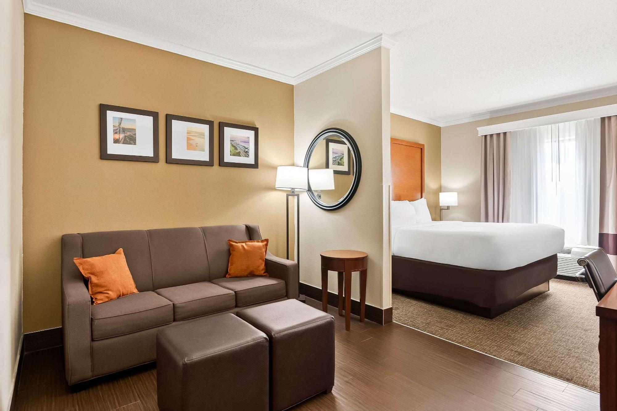 Comfort Near Tyndall Afb Hotel