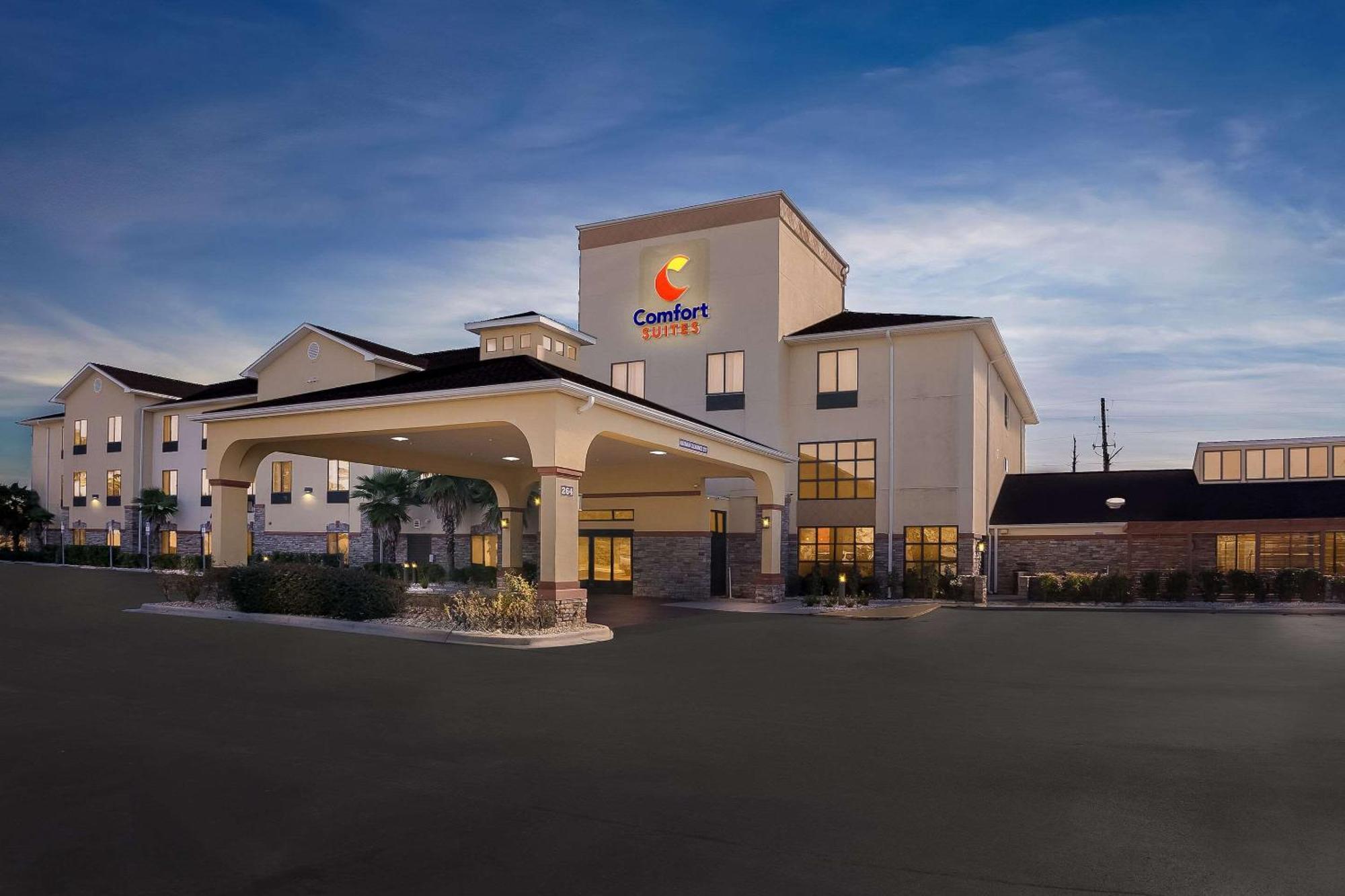 Hotel Comfort Near Tyndall Afb