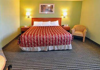 Hotel Suburban Near 2*