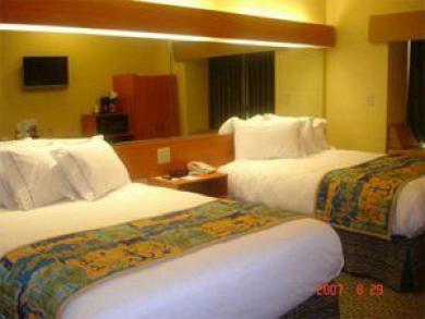 Hotel Microtel & By Wyndham Panama City